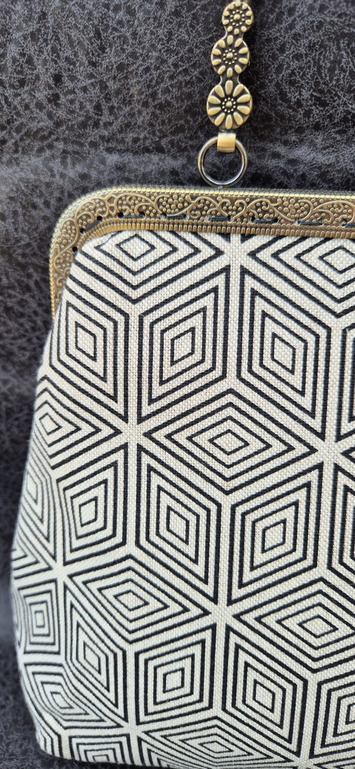 ELIZA- torebka retro Beżowa geometria - obrazek 2